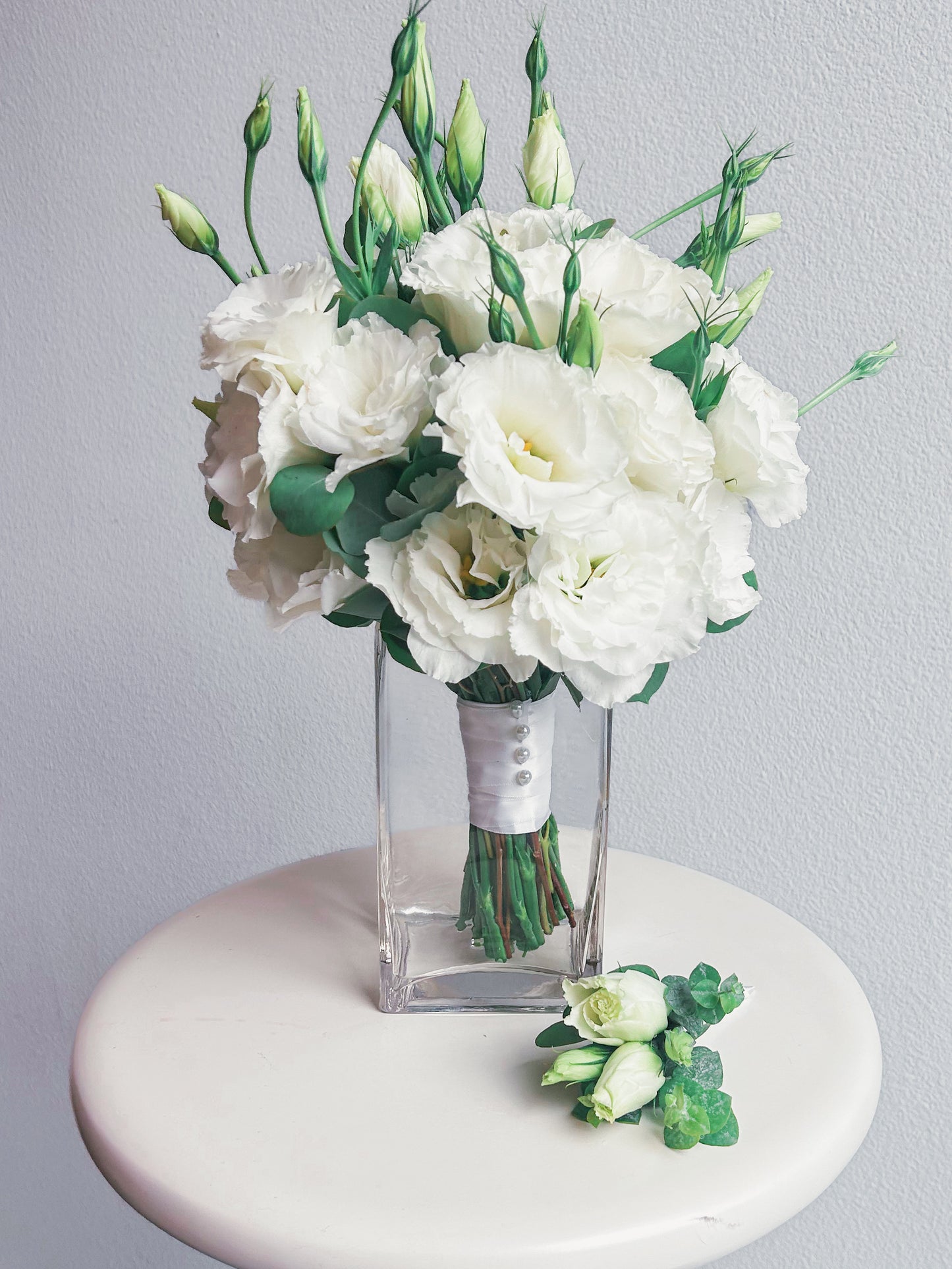 Petal Pact. Bouquet+boutonniere