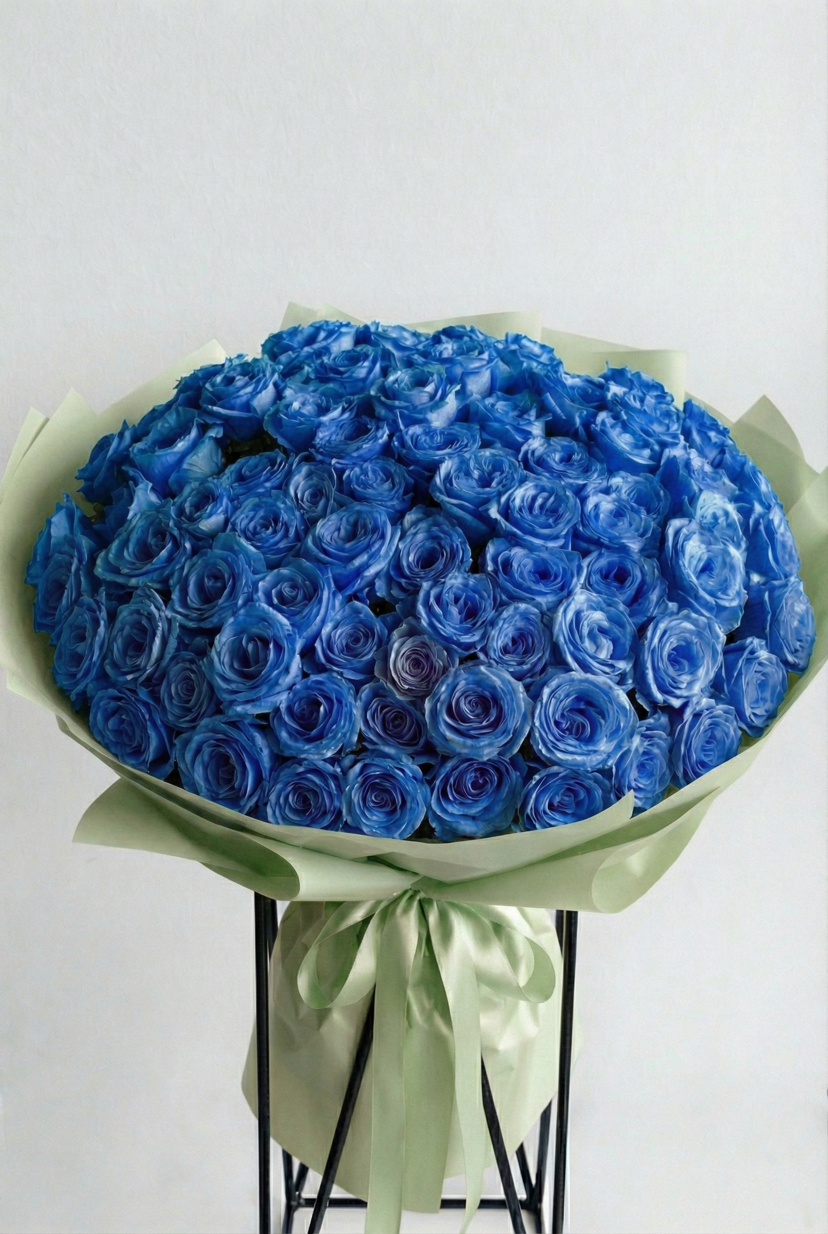 Long Stem Roses Bouquet by Zelenaflora | Luxury Roses LA – Zelena