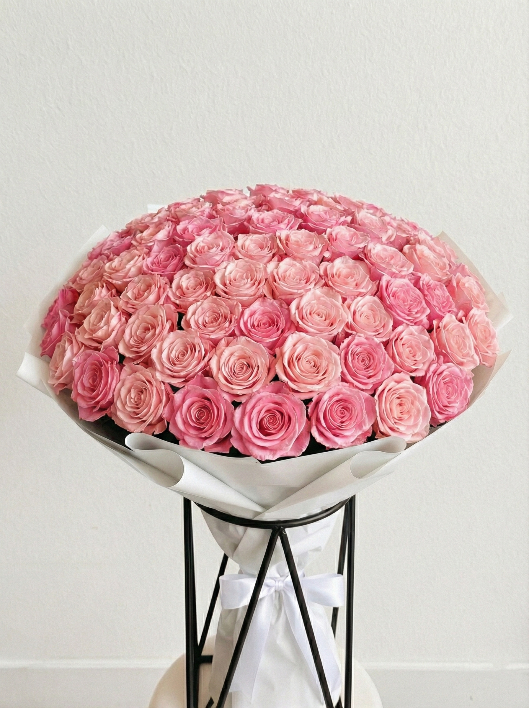 Long Stem Roses Bouquet by Zelenaflora | Luxury Roses LA – Zelena