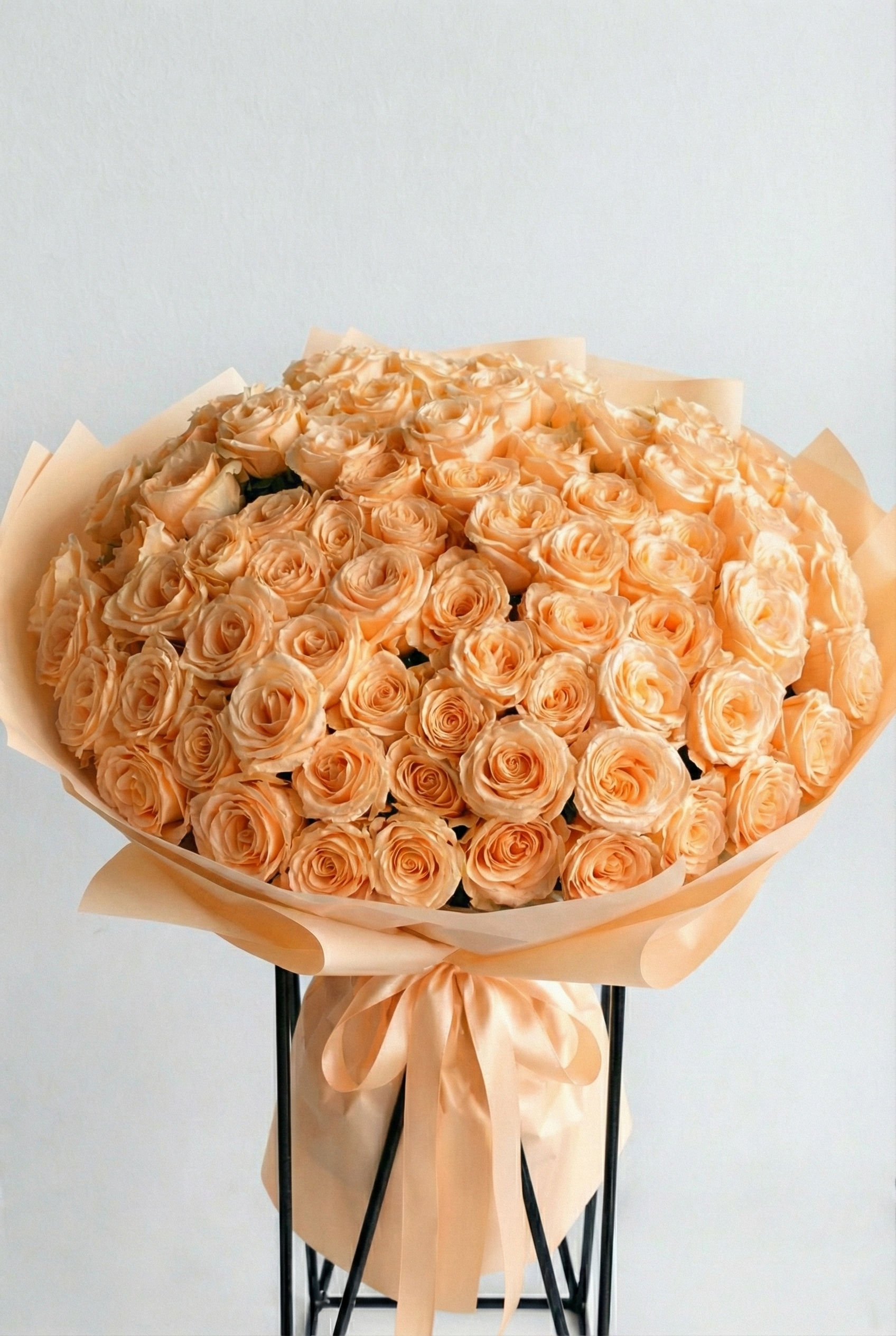 Long Stem Roses Bouquet by Zelenaflora | Luxury Roses LA – Zelena