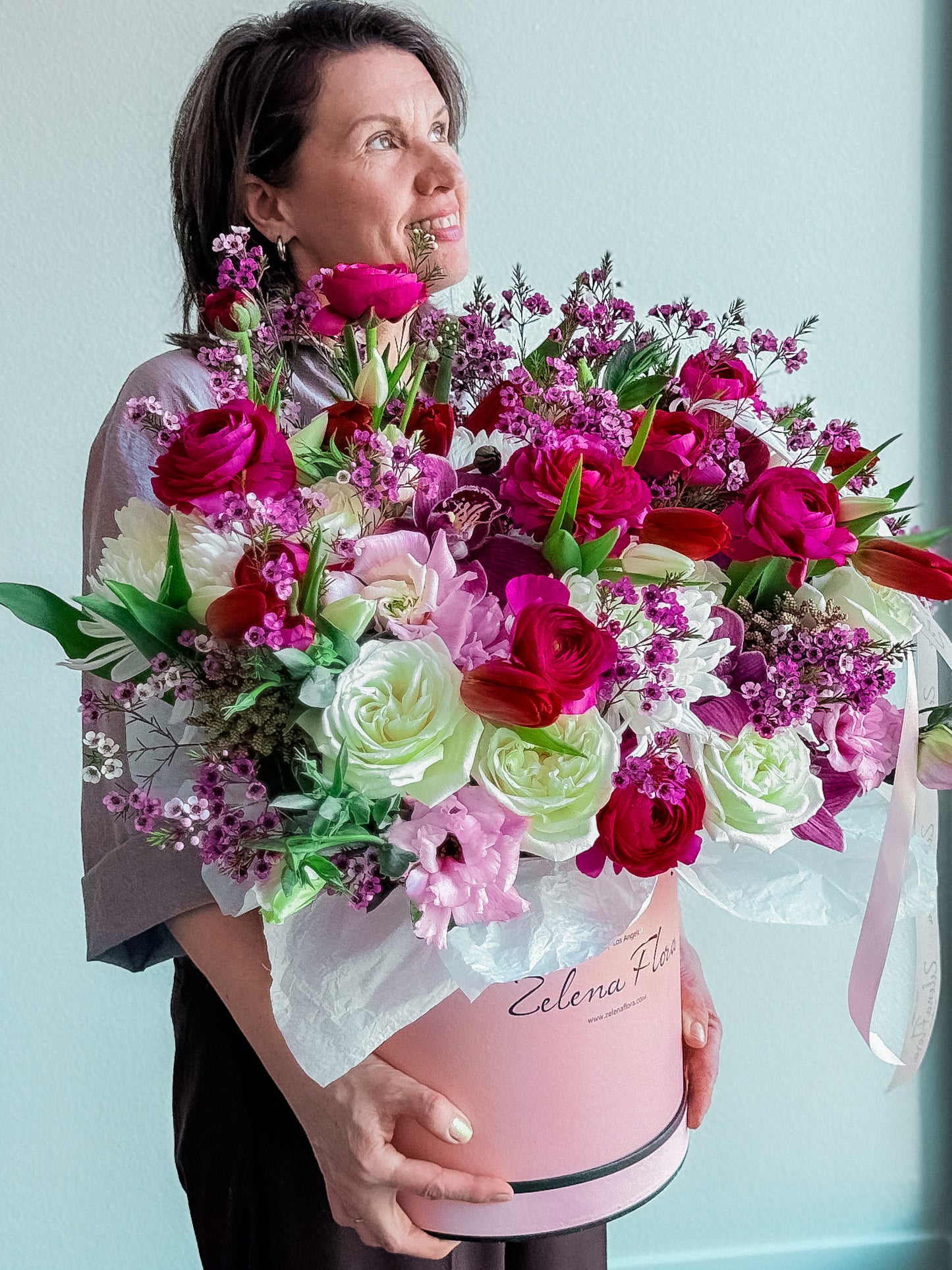 Wonder Mom by Zelena Flora, a romantic spring floral box in pink, white, red, and berry tones designed for Mother’s Day and elegant gifting in Los Angeles.